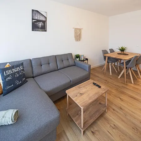 Apartment Homely - Hyggeliges M. Pkw-stellplatz *