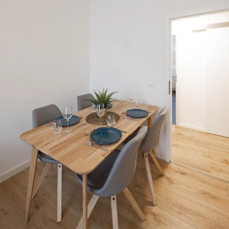 Homely - Hyggeliges M. Pkw-stellplatz