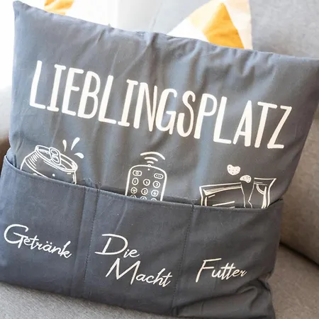 Homely - Hyggeliges M. Pkw-stellplatz * Coswig (Saxony)